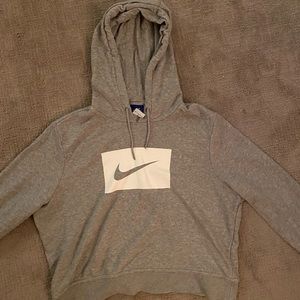 ✨GRAY NIKE SWEATSHIRT✨